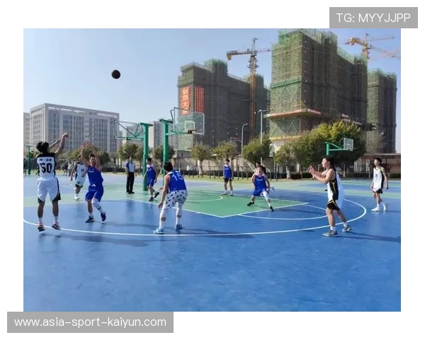 篮球训练营培养青少年兴趣,基础技术教学受重视 篮球训练营培养青少年兴趣,基础技术教学受重视