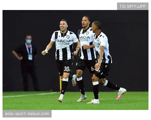 战术分析：乌迪内斯三中卫体系如何成功限制了莱切边路进攻