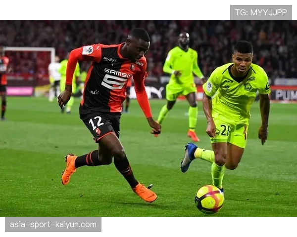 法甲第34轮前瞻:洛里昂主场迎战斯特拉斯堡,价值六分的保级关键战